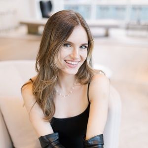 Meet your Posher, Violet